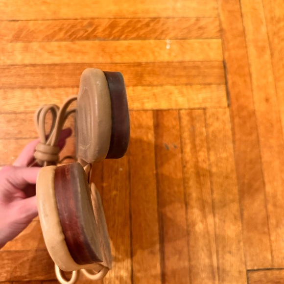 Loeffler Randall Hadley Bow Flat
SANDALS brown Tan Leather Square
Toe slide 8.5 - Picture 2 of 5